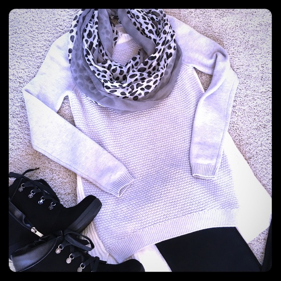 LOFT Sweaters - ✨LOFT grey/ivory long sweater