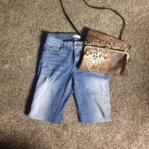 Closet clear out bundle! Jeans AND bag!!