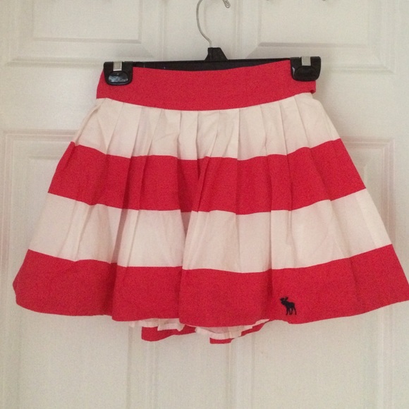 Abercrombie&Fitch Skirt Size XS NWT - Picture 1 of 4