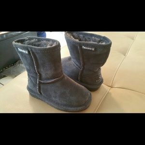 Toddler Girls Gray Bearpaw Boots sz9