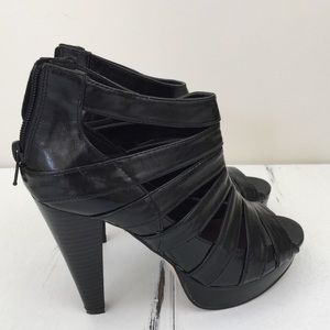 Madden Girl Shoes . Size 5.5.