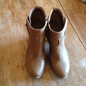 Lauren Conrad Boots