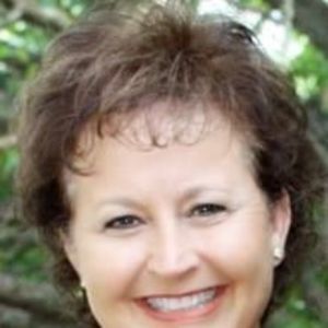 Meet your Posher, Dedee