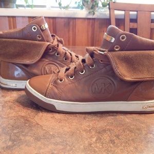 Michael kors sneakers women's sz 6