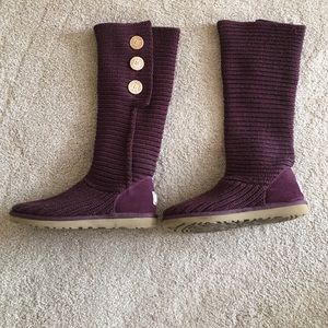 Purple sweater uggs!