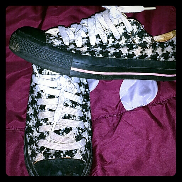 Houndstooth converse