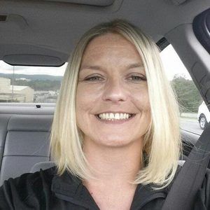 Meet your Posher, Carrie