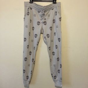 VS PINK skull sweats