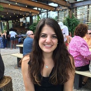 Meet your Posher, Christina