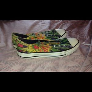 Tie Dye Converse
