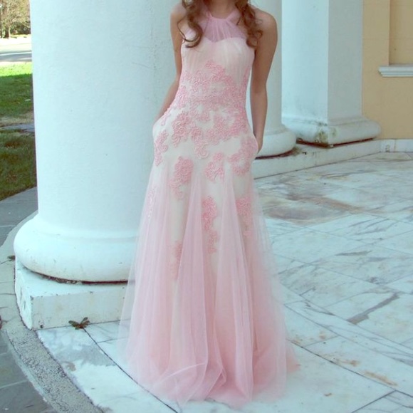 Stunning appliqué pink chiffon & tulle gown sz 0/2