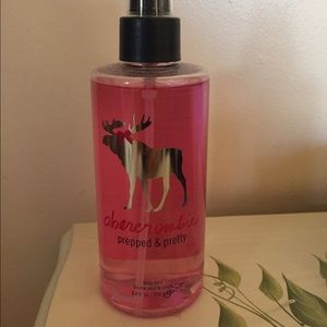 Abercrombie Prepped And Pretty Body Mist