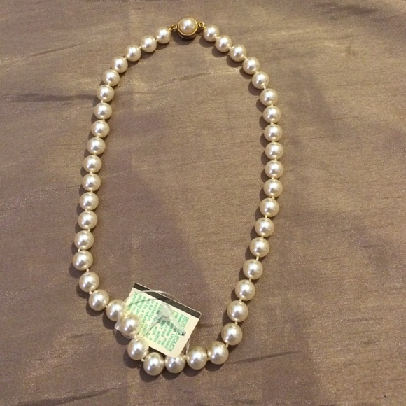 Jewelry - Simple Yet Elegant Costume Jewelry