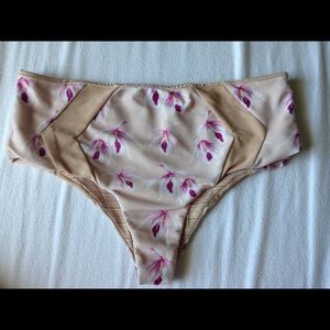 Acacia bora bora orchid bottoms