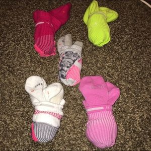 5 pairs of Nike socks