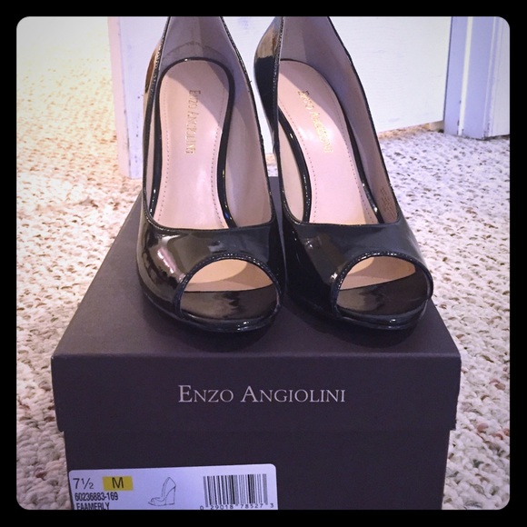 Enzo Angiolini Wedges