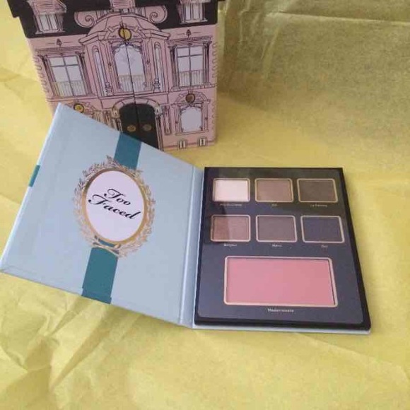 Too Faced Accessories - 🍭 Too Faced "Paris au Naturale" Eyeshadow...NEW