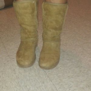(Sold on Mecari)!Great Uggs
