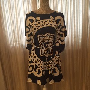 💥💥SUMMER CLEARANCE Bold graphic tunic