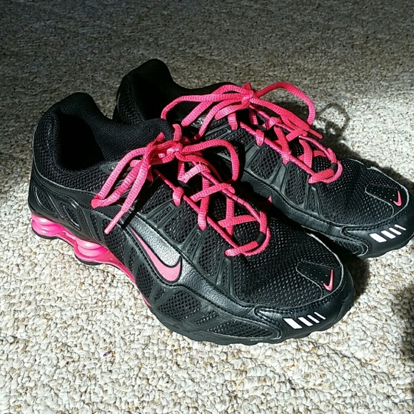 Womens Nike Shox