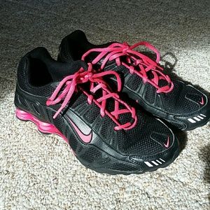 Womens Nike Shox