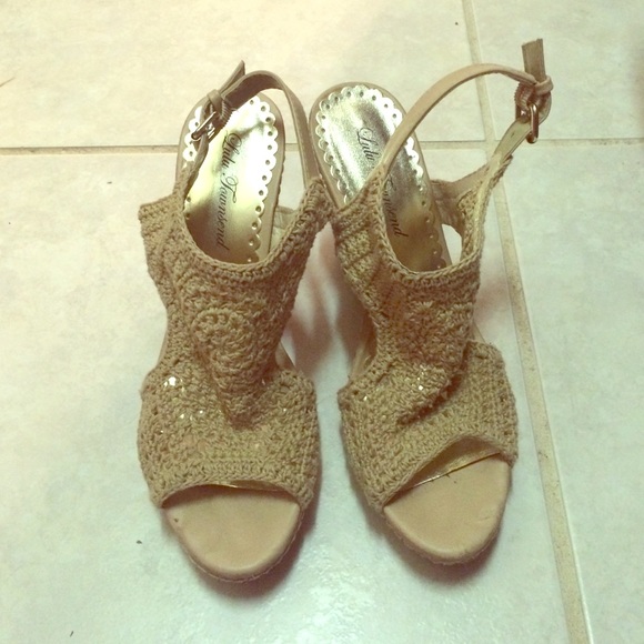 Tan wedges