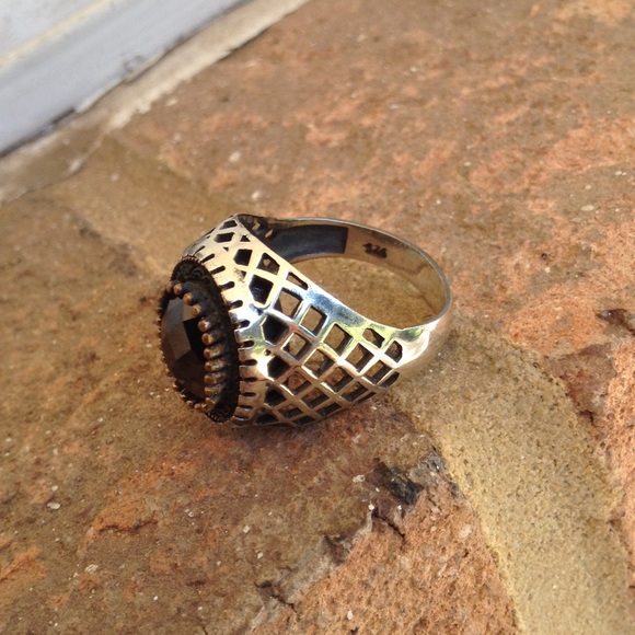 HANDCRAFTED HEMATITE RING - Picture 3 of 4