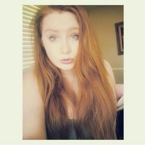 Meet your Posher, Alexis