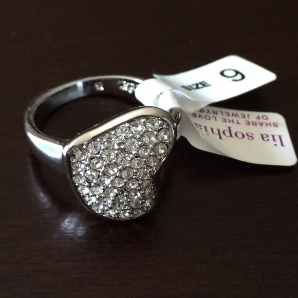 Lia Sophia ring:  Dollop