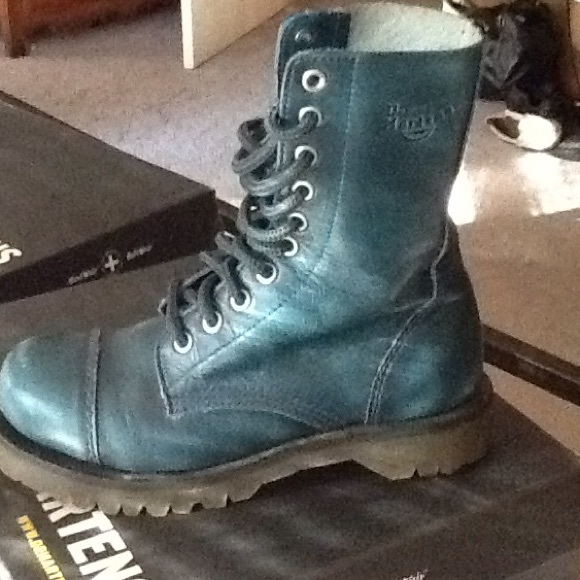 Dr. Martens