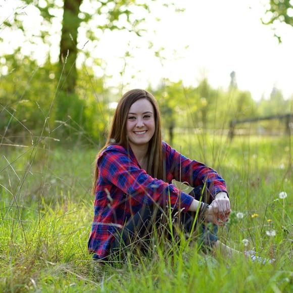 Meet your Posher, Kayla