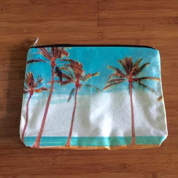 Samudra Handbags - 🐠B U N D L E D🐠Samudra Maili palm tree Clutch