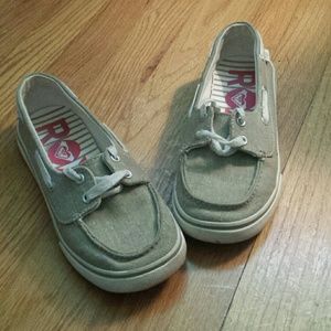 Beige/Tan Roxy boat shoes