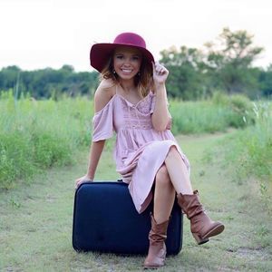 Meet your Posher, Alexanda