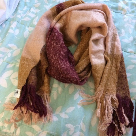 H&M Scarf