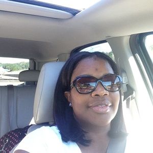 Meet your Posher, Joy