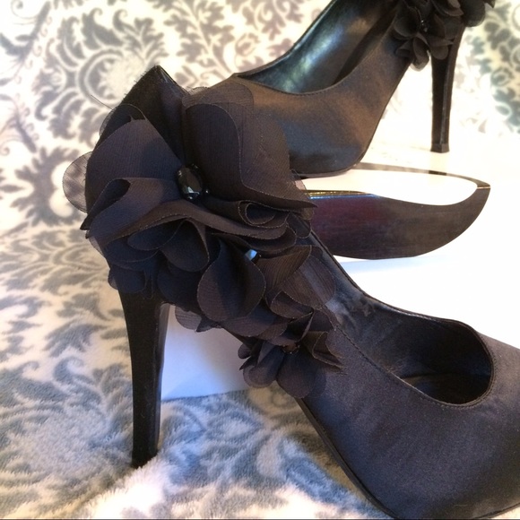 Nine West peep toe heels - Picture 1 of 3