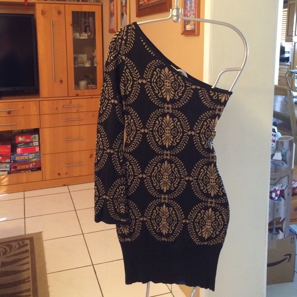 Arden B Dresses & Skirts - Sweet Sweater Type Dress