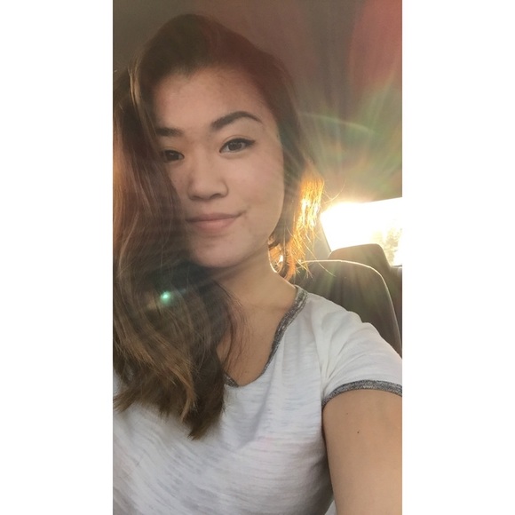 Meet your Posher, Kendra - Picture 1 of 1