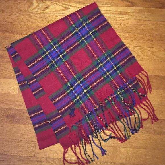 Red/green/blue/yellow/navy plaid scarf