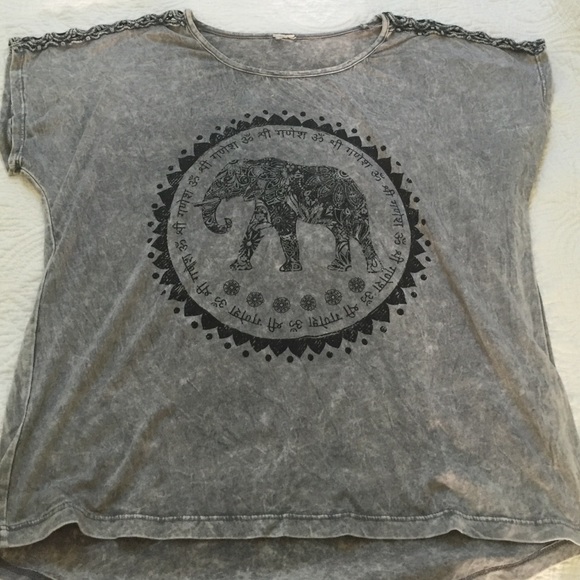 Elephant tee