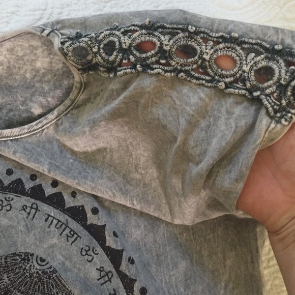Elephant tee - Picture 3 of 4