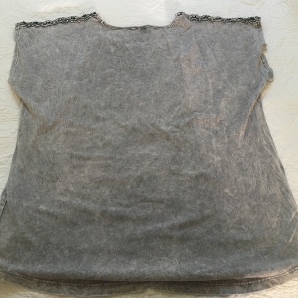 Elephant tee - Picture 4 of 4