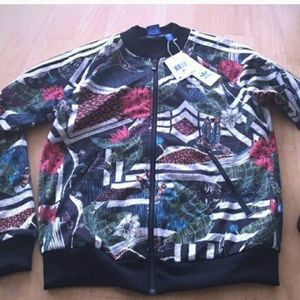 TRADED Adidas set Without tags worn once