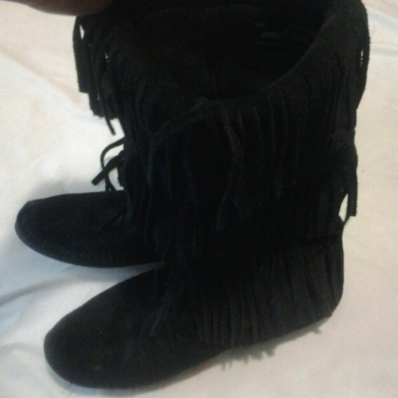 Minnetonka 3 layer Boots - Picture 1 of 1