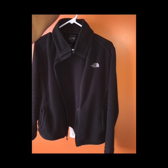 Black women's NorthFace !
