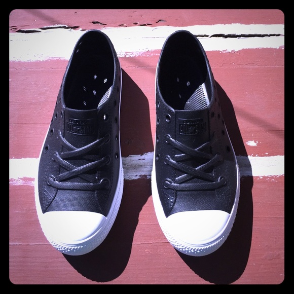Converse Shoes - 🚫SOLD🚫Converse Chuck Taylor Slip Ons