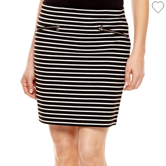 a.n.a Zipper Ponte Knit Skirt In Black And White