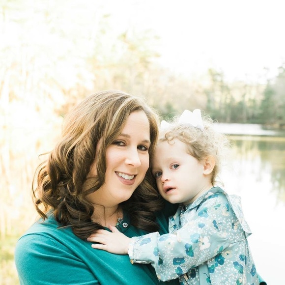 Meet your Posher, Sarah - Picture 1 of 1