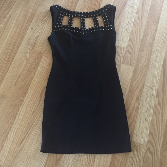 Forever 21 Dresses & Skirts - ⚡️Final price⚡️Cute black dress